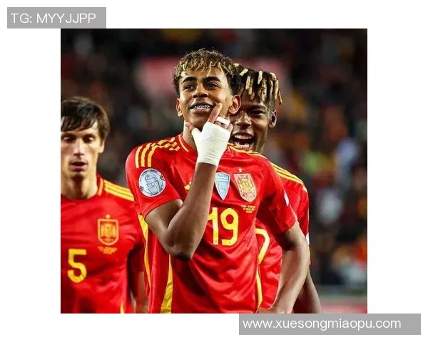 球星亲测新款足球性能 揭秘顶级球员对足球的独特要求与体验 球星亲测新款足球性能 揭秘顶级球员对足球的独特要求与体验